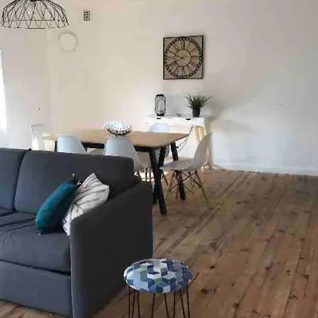 Modern And Spacious Apt In Frejus