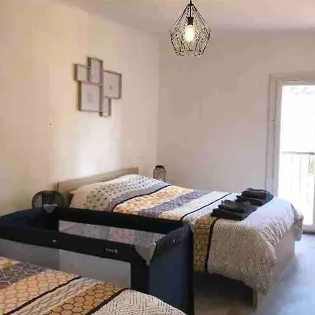 Modern And Spacious Apt In Frejus Apartment *